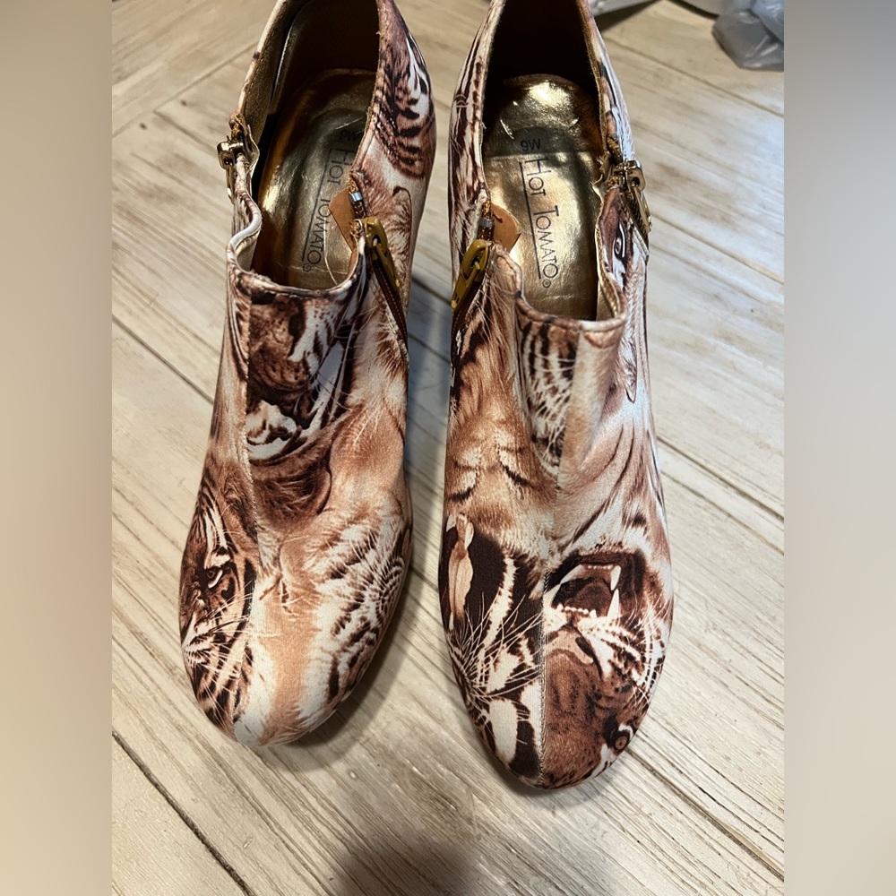 Hot tomato shoes